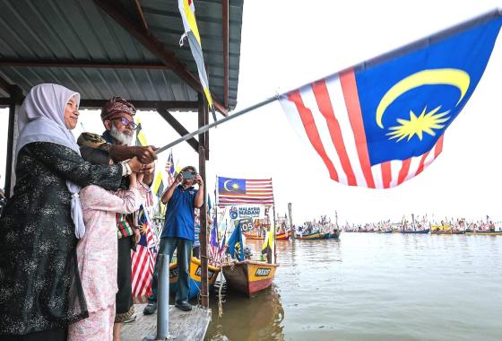 206 BOT BERHIAS DI PERAIRAN SG KERANG