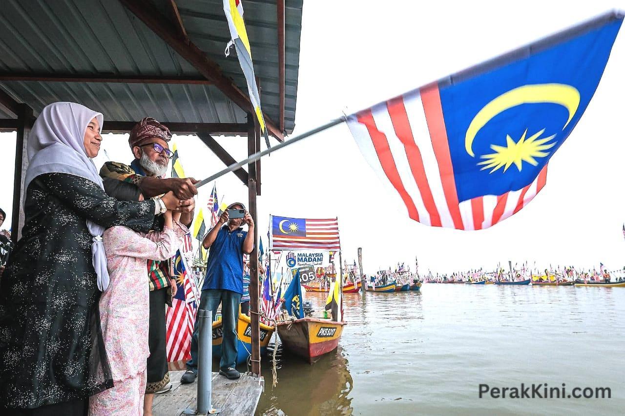 206 BOT BERHIAS DI PERAIRAN SG KERANG