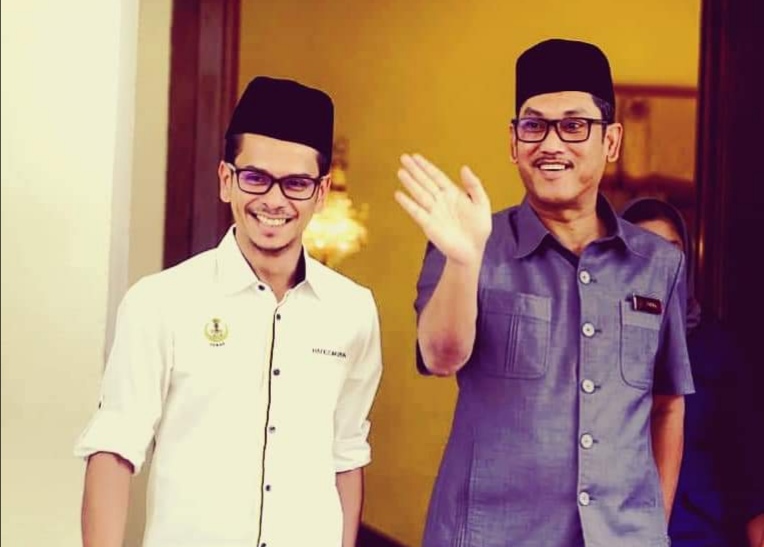PEJA GILA JAWATAN MENTERI BESAR?