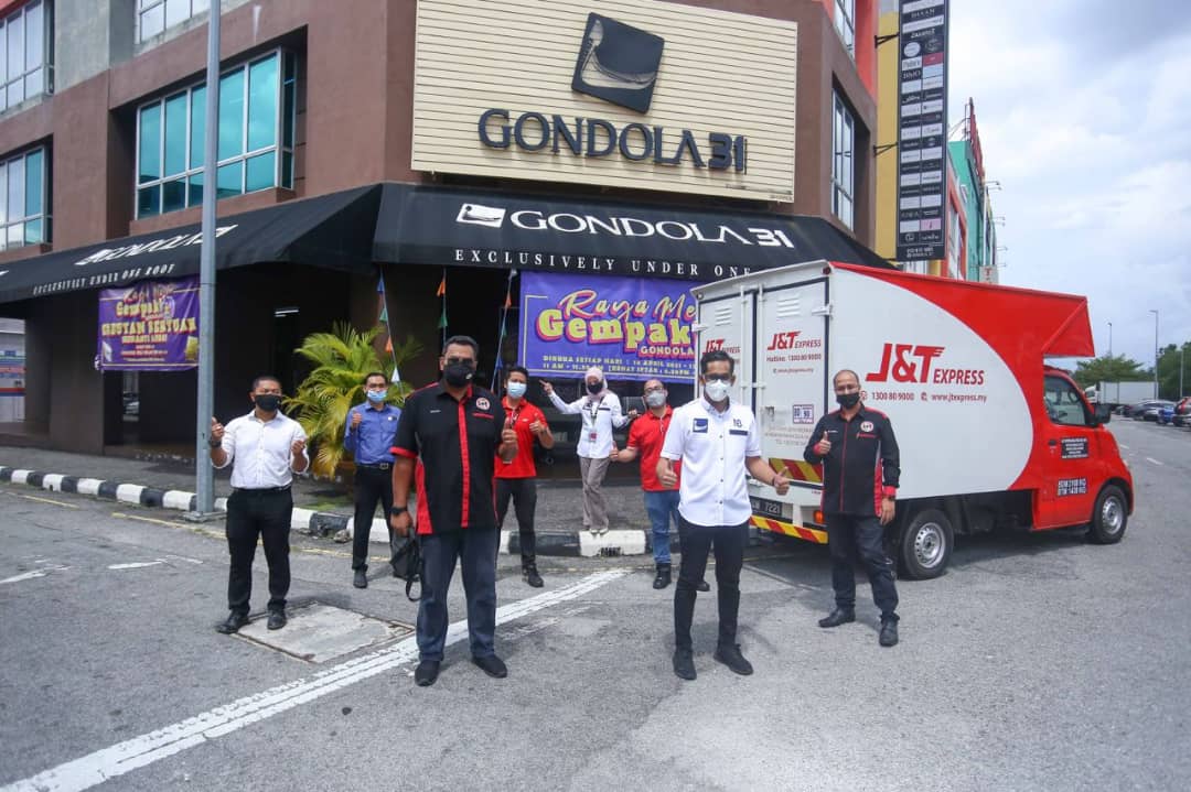 BUTIK GONDOLA31, KOPUBI, PUBI DAN J&T EXPRESS SANTUNI ANAK YATIM DAN FAKIR