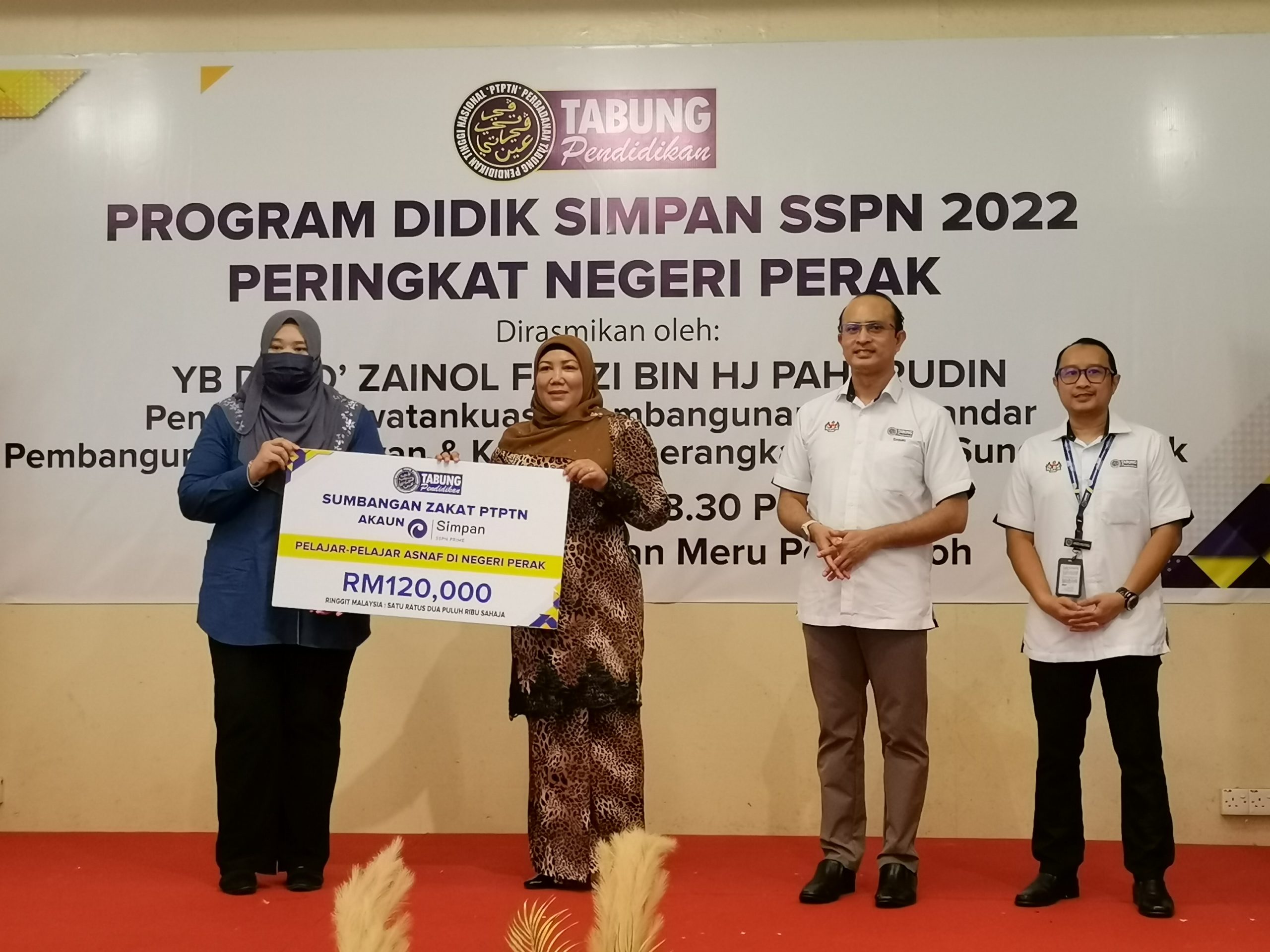 PTPTN anjur Program Didik Simpan SSPN 2022 Peringkat Negeri Perak - 1,200 pelajar asnaf terima manfaat