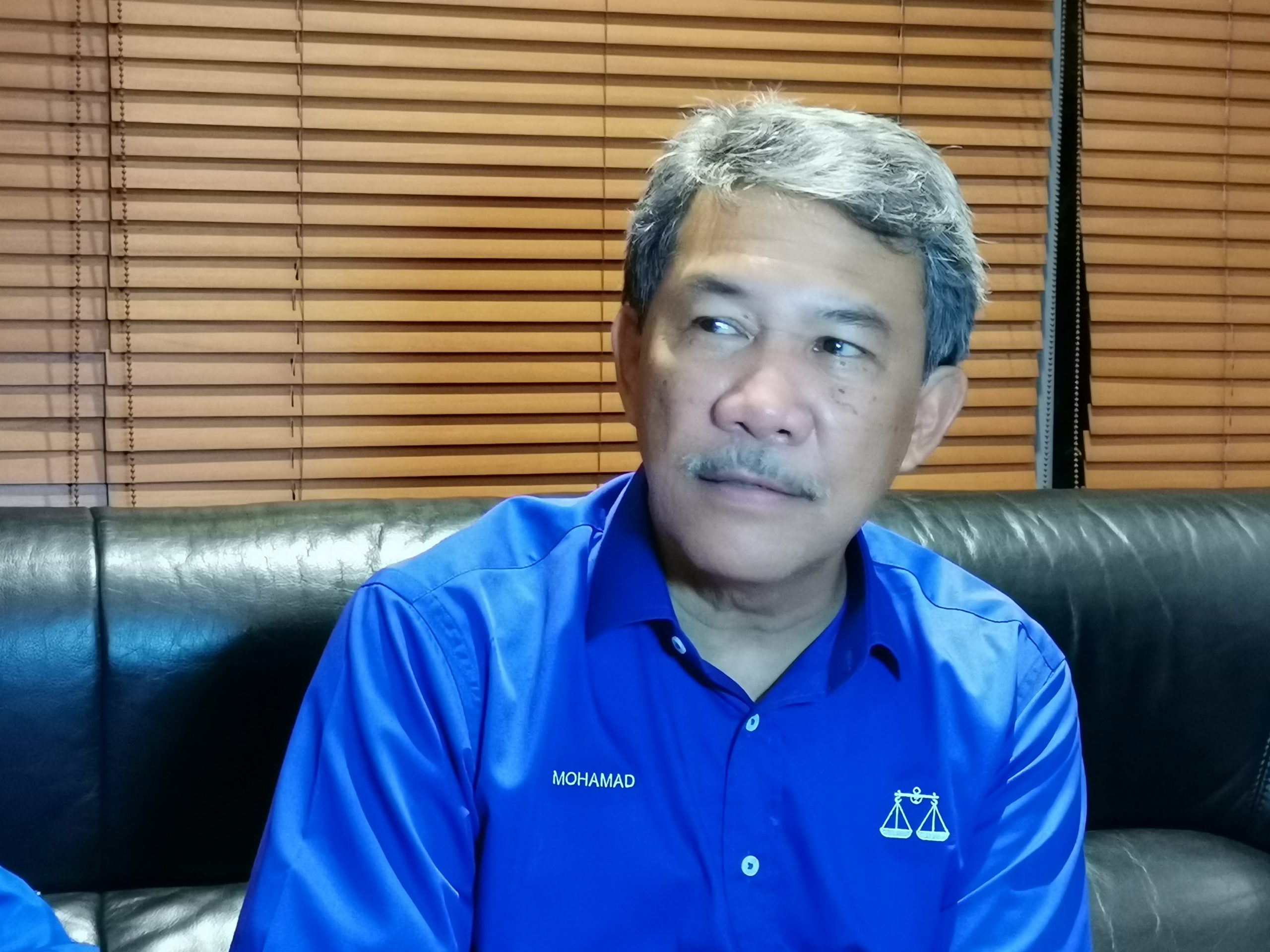 UMNO tidak boleh berjumpa, bila berjumpa orang spekulasi macam-macam' - Tok Mat