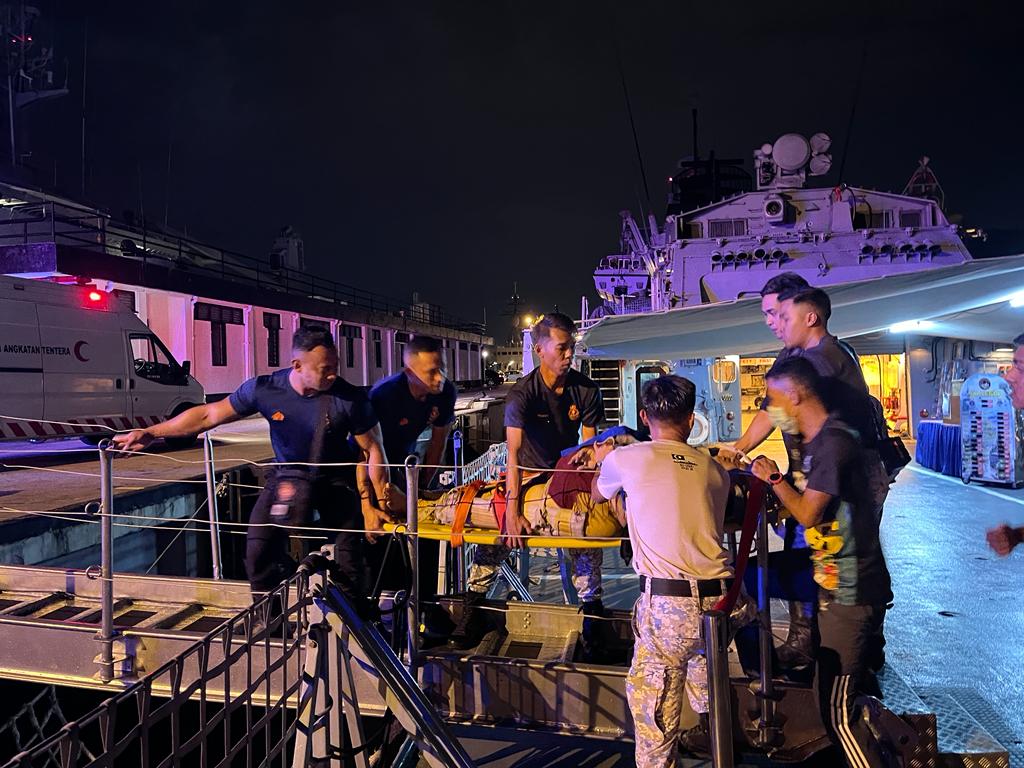 Dua bot bertembung di Pangkor, tiga maut