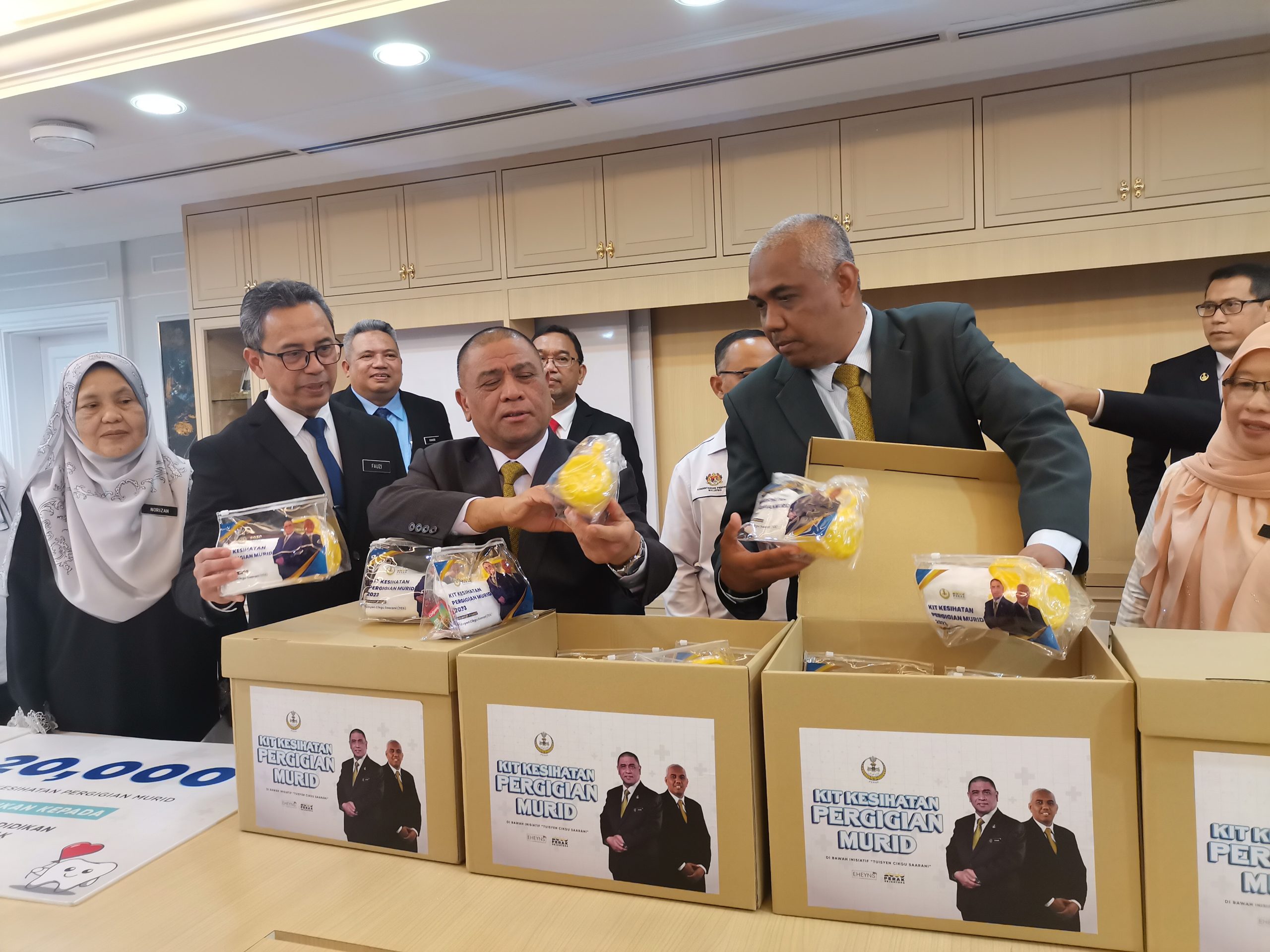 Kerajaan Perak edar kit kesihatan pergigian kepada murid Tahun Satu B40, M40 Ogos ini