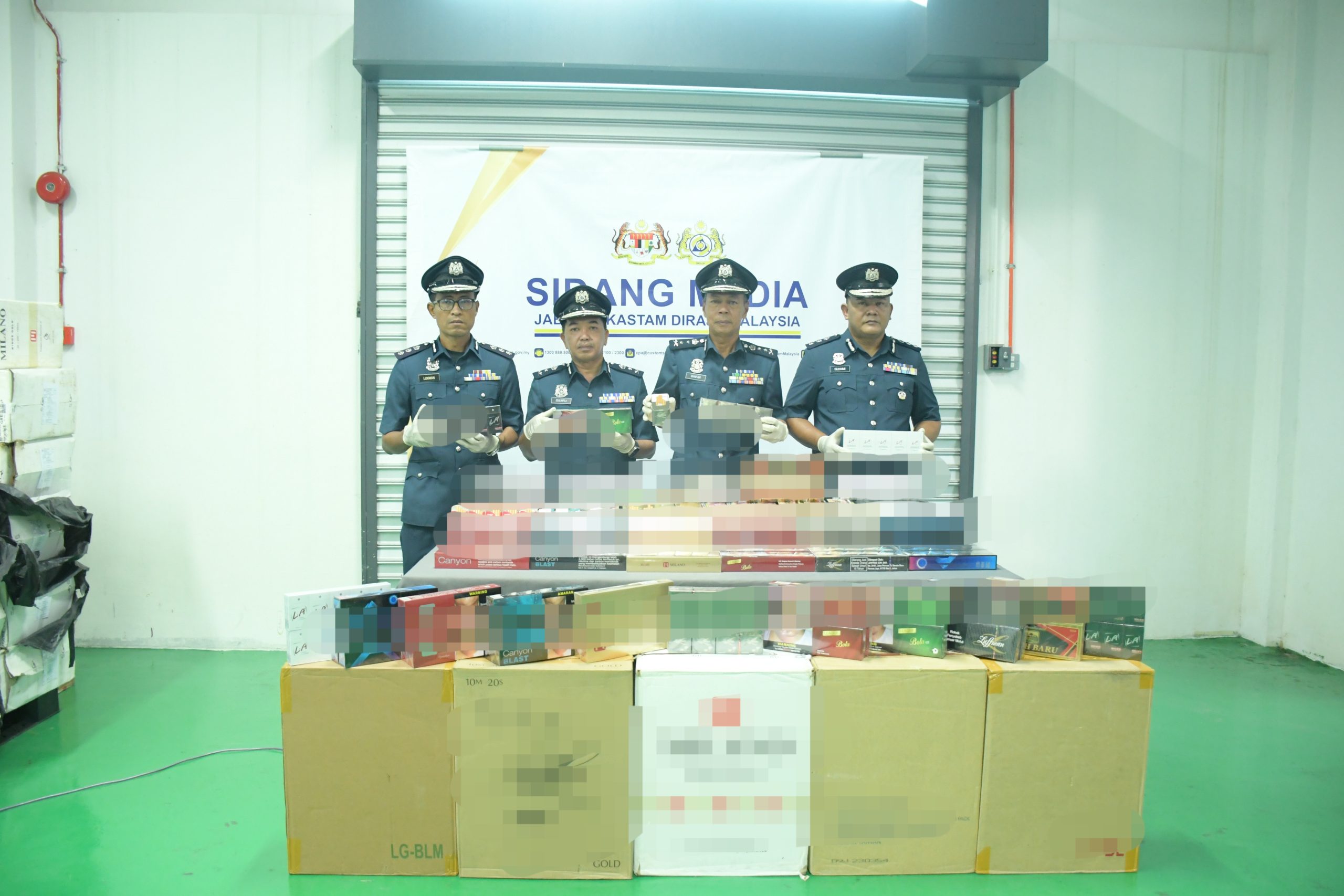 Kastam Perak rampas rokok seludup bernilai RM1.3 juta termasuk cukai
