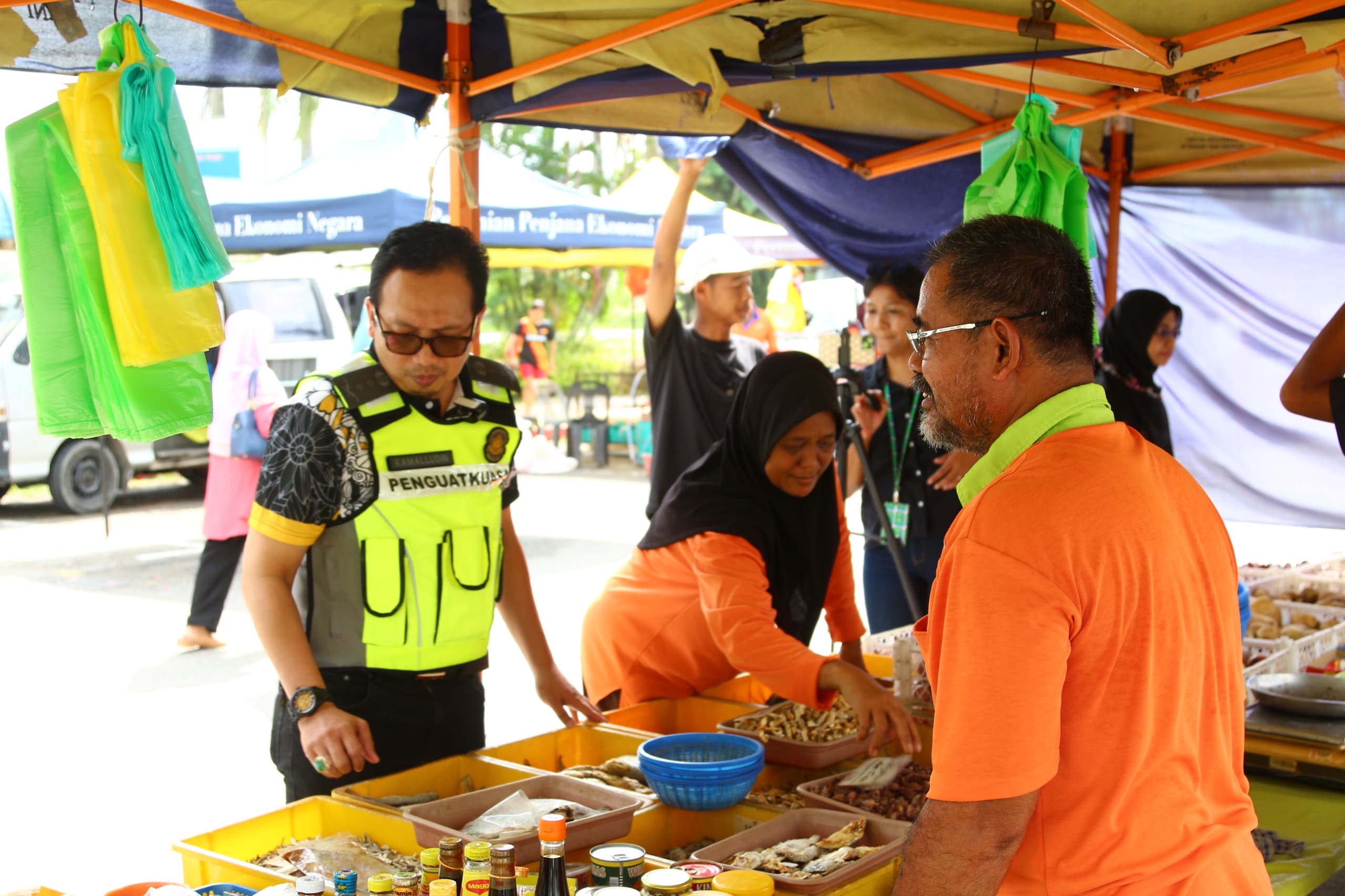 31 SYARIKAT DIARAH JAWAB NOTIS BERTULIS YANG DIKELUARKAN KPDN PERAK DI BAWAH OPS KESAN 2.0