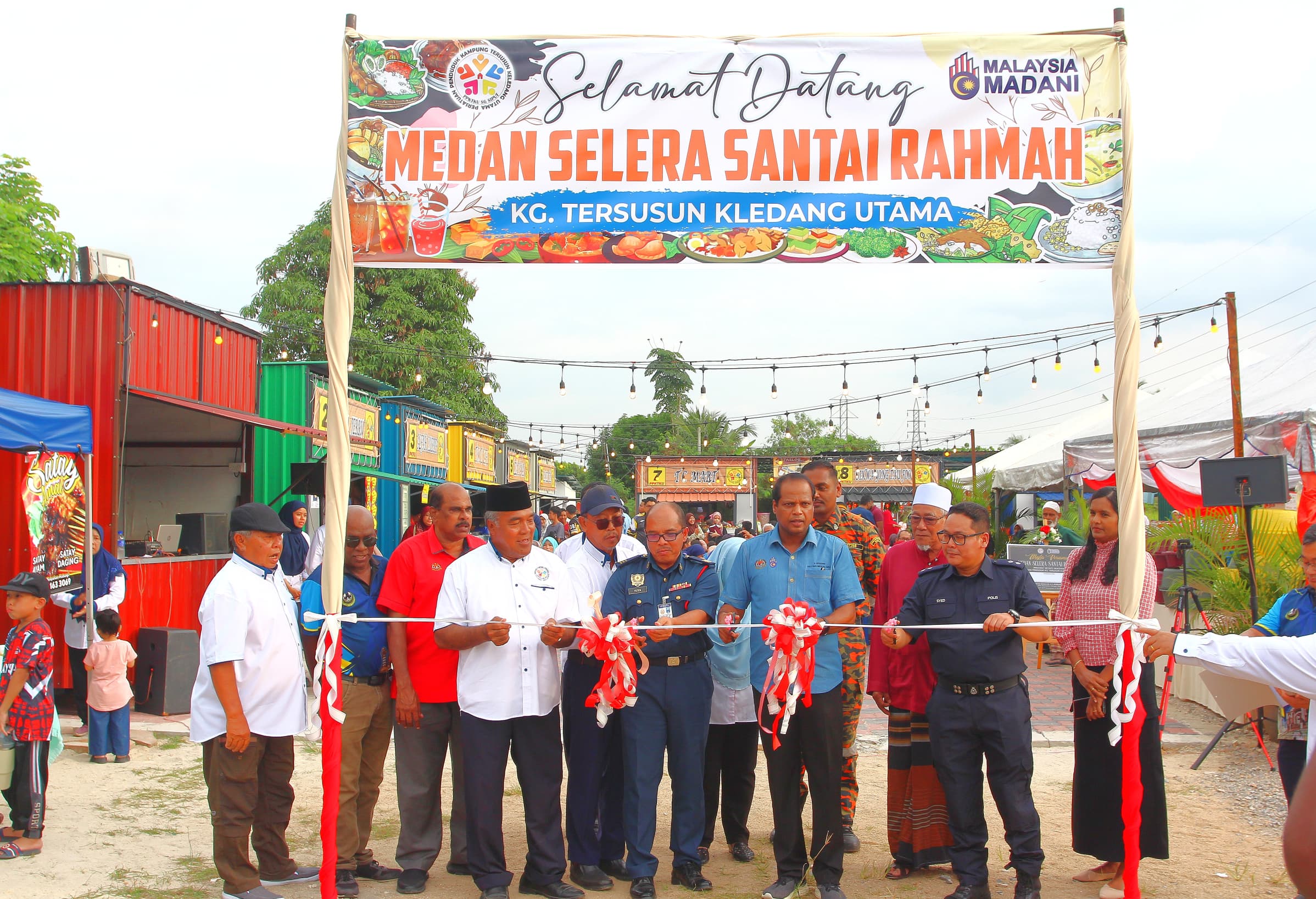 MAJLIS PERASMIAN MEDAN SELERA SANTAI RAHMAH DISAMBUT MERIAH