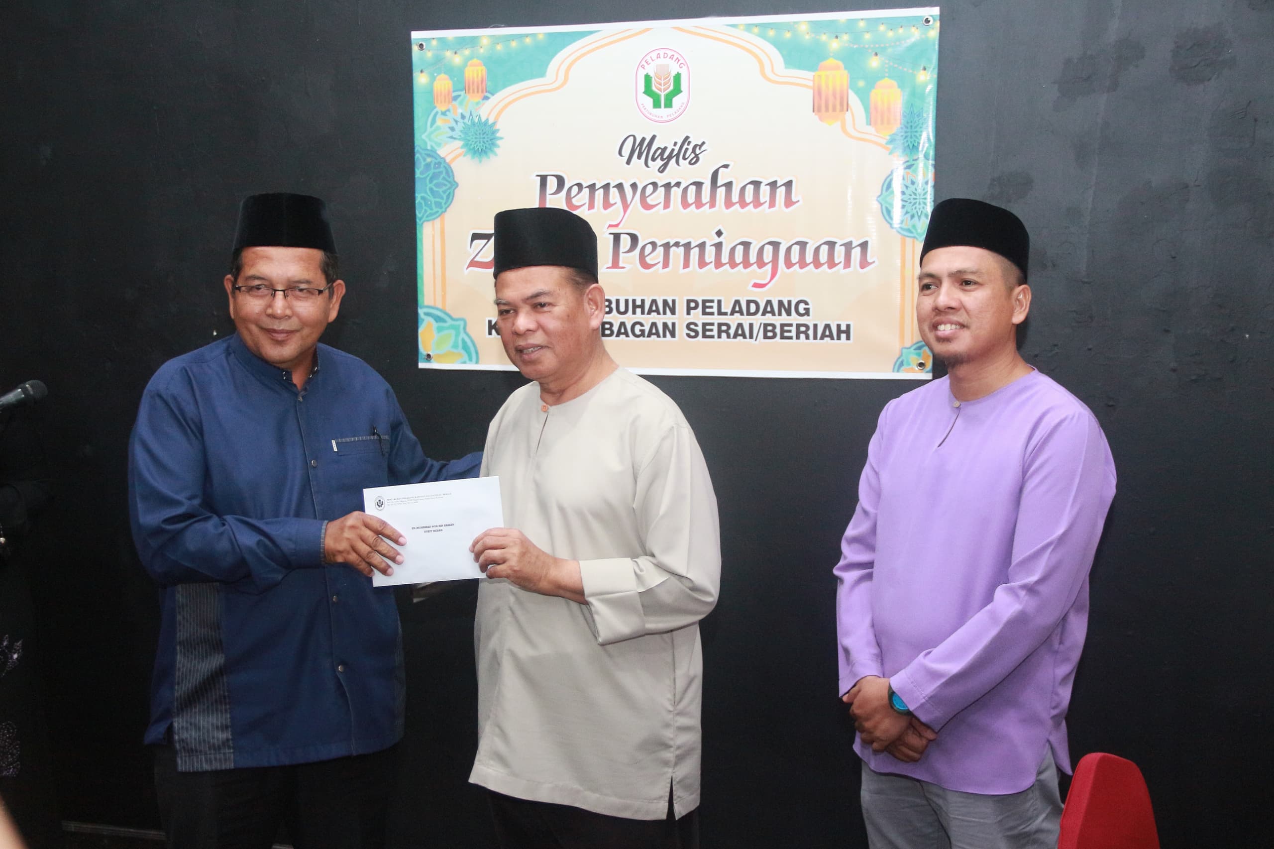 PPK BAGAN SERAI / BERIAH TUNAIKAN ZAKAT PERNIAGAAN BERJUMLAH RM76,000 KEPADA MAIPk .